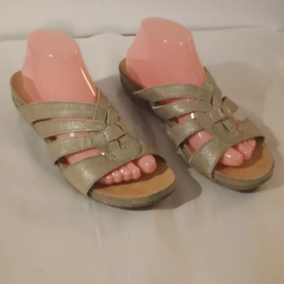 Womens Shoes Bear Tracks Sandals BareTraps Shoes Womens